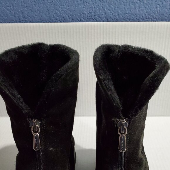 Aquatalia Black Suede Weatherproof Ankle Boot with Faux Fur Lining, Size 8.5 - Picture 6 of 11